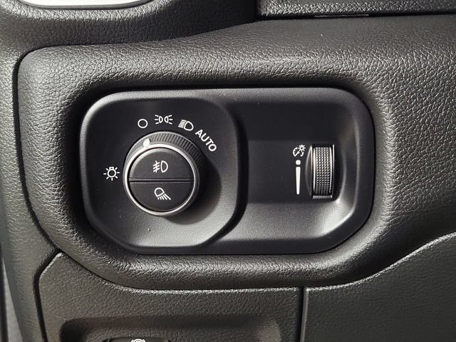 Used 2023 RAM 1500 Big Horn AWD/4WD image 23