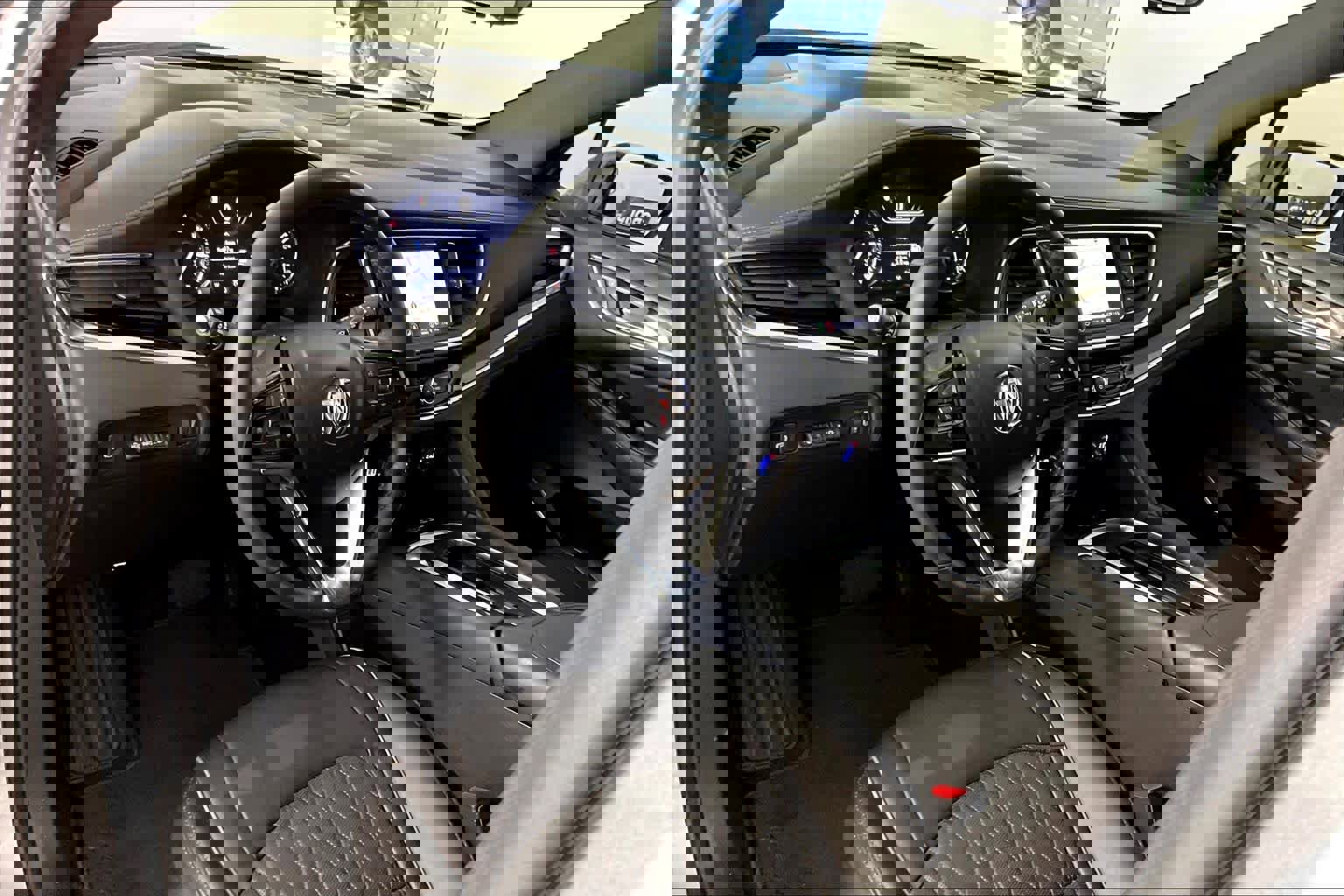 Certified 2023 Buick Enclave Avenir image 18