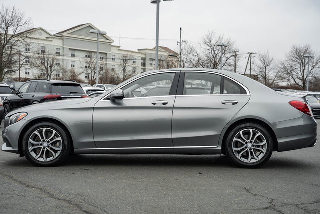 Used 2016 Mercedes-Benz C 300 4MATIC Sedan image 4