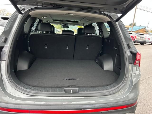 Used 2023 Hyundai Santa Fe SEL Premium w/ Cargo Package image 21