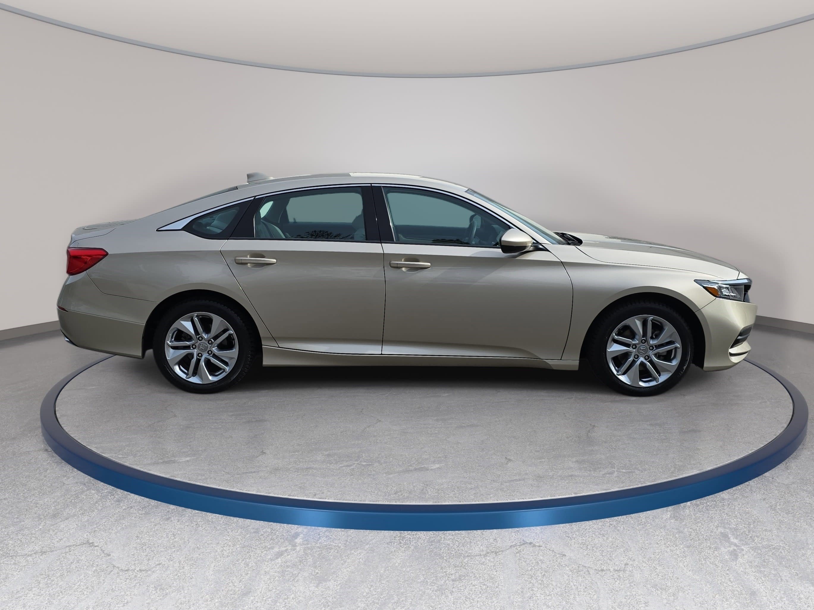 Used 2019 Honda Accord LX image 4