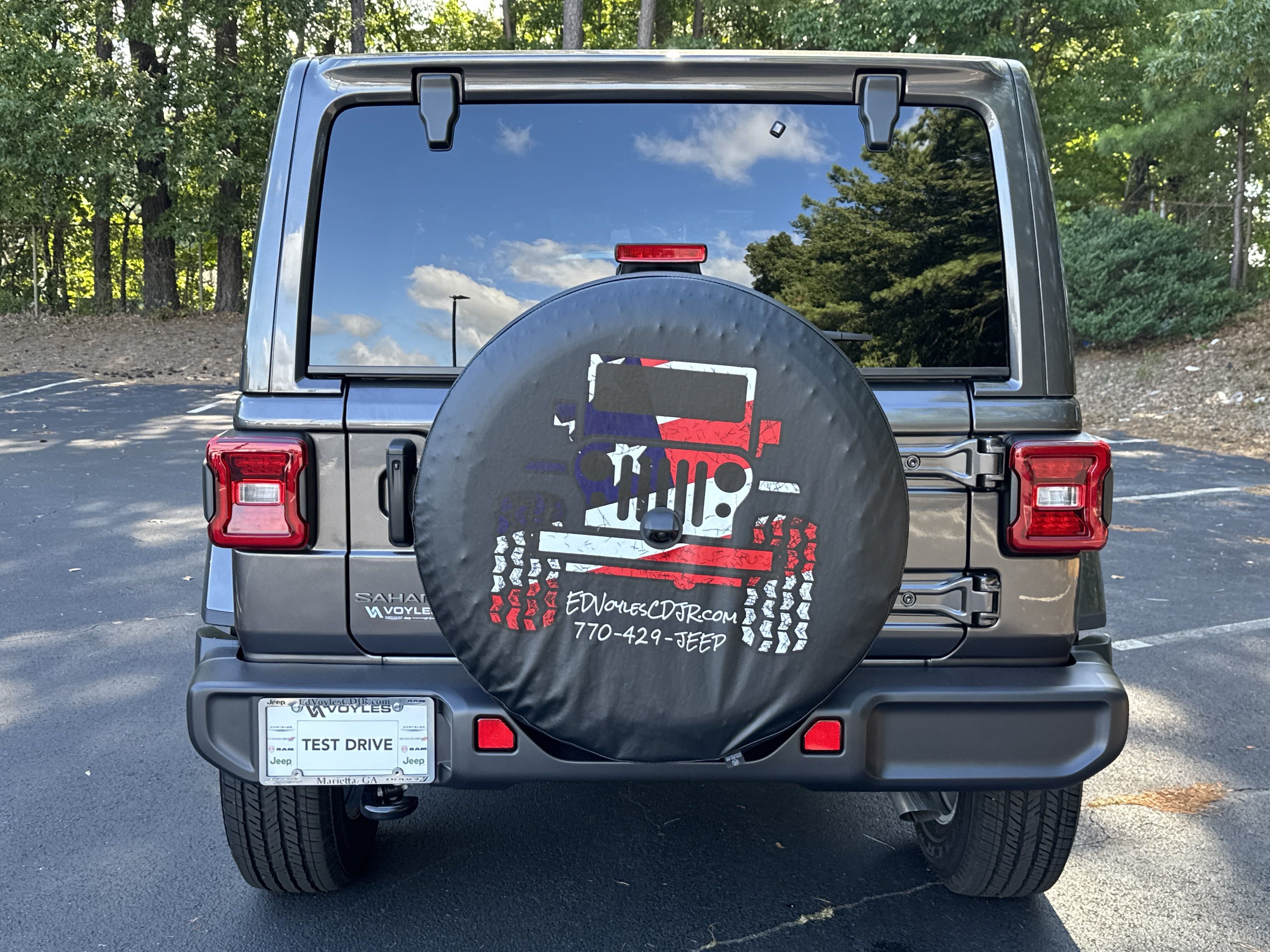 New 2025 Jeep Wrangler Unlimited Sahara AWD/4WD image 7