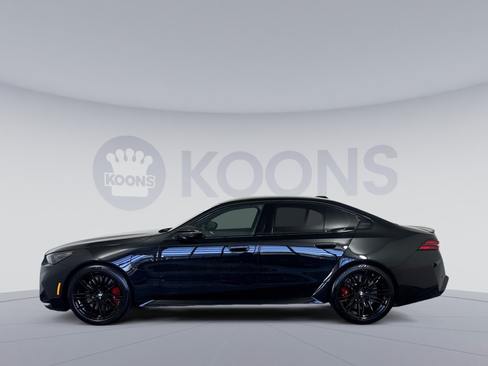 Used 2026 BMW M5 w/ Carbon Package AWD/4WD image 2