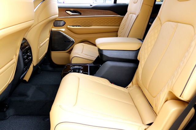 New 2026 Jeep Grand Cherokee L Summit image 18