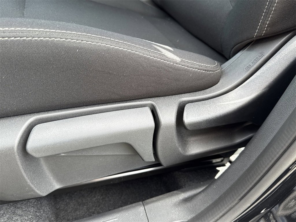 Certified 2025 Nissan Rogue S image 29