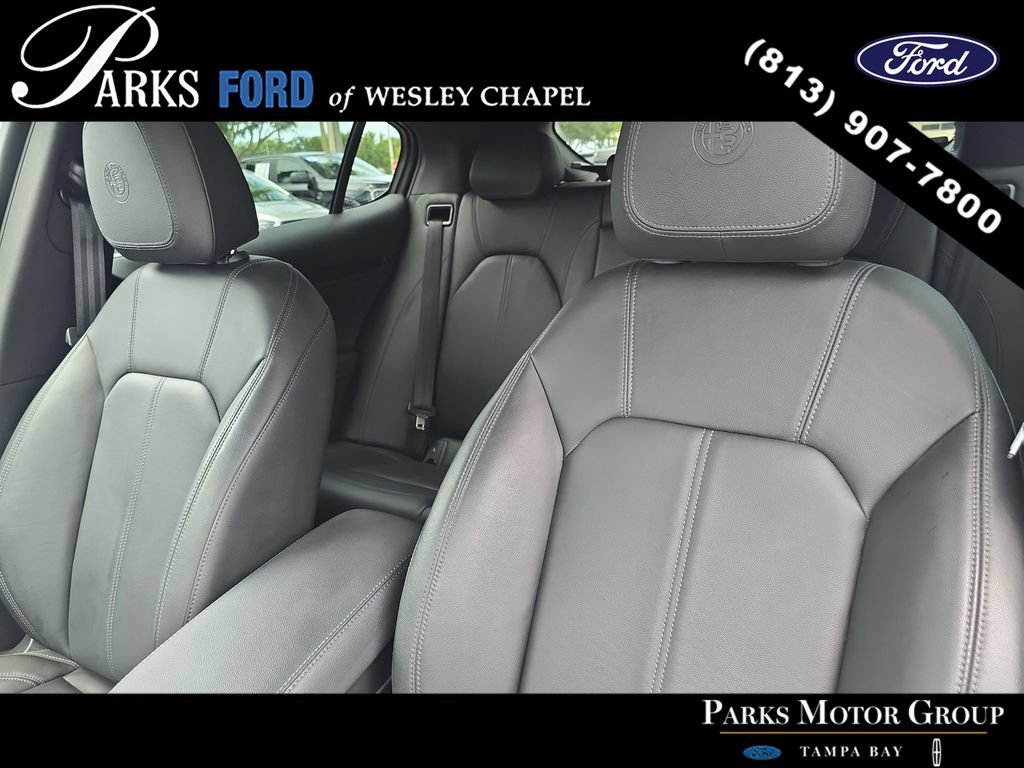 Used 2023 Alfa Romeo Stelvio Sprint RWD image 20