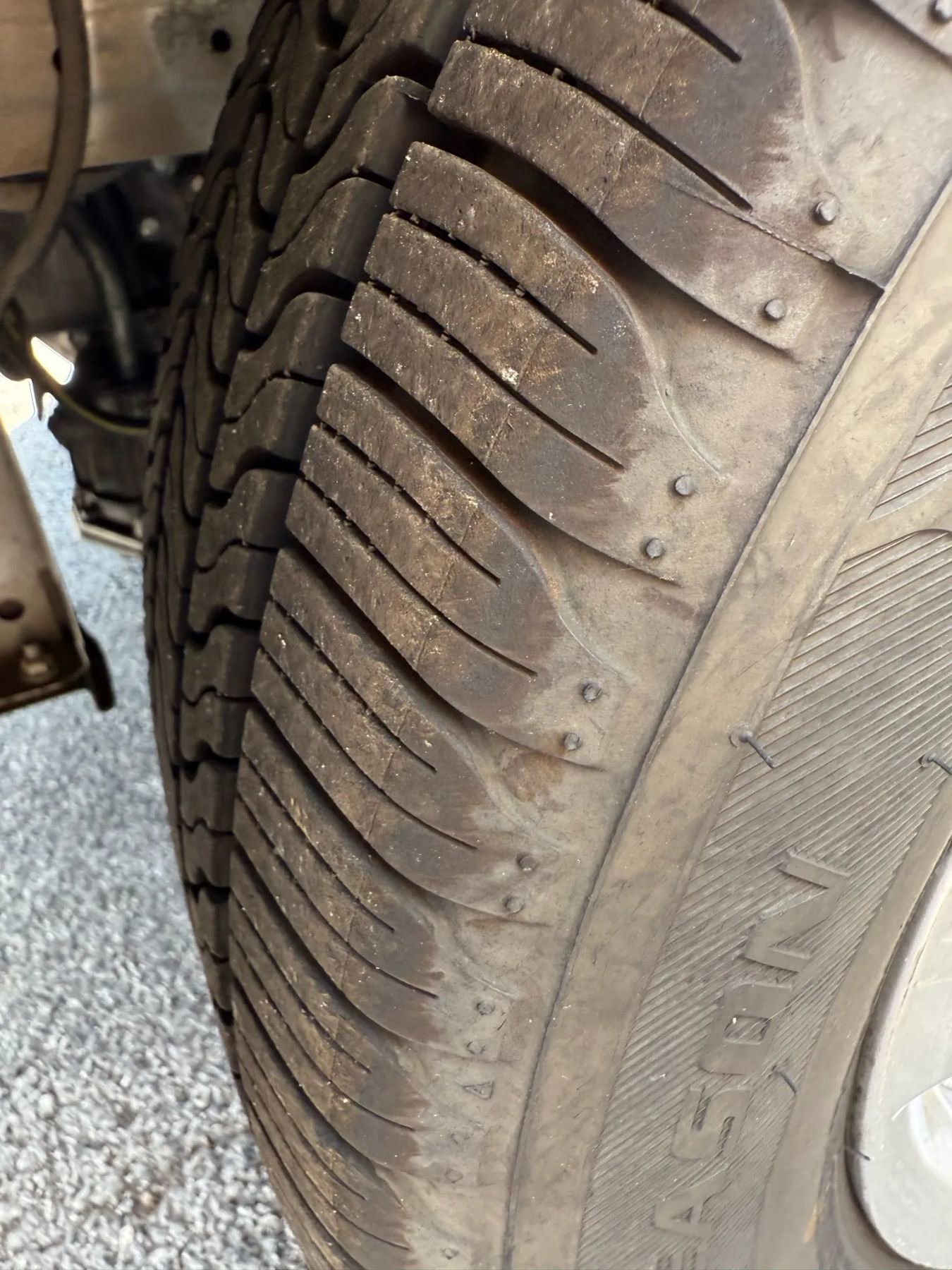 Used 2012 Nissan Versa SL image 19