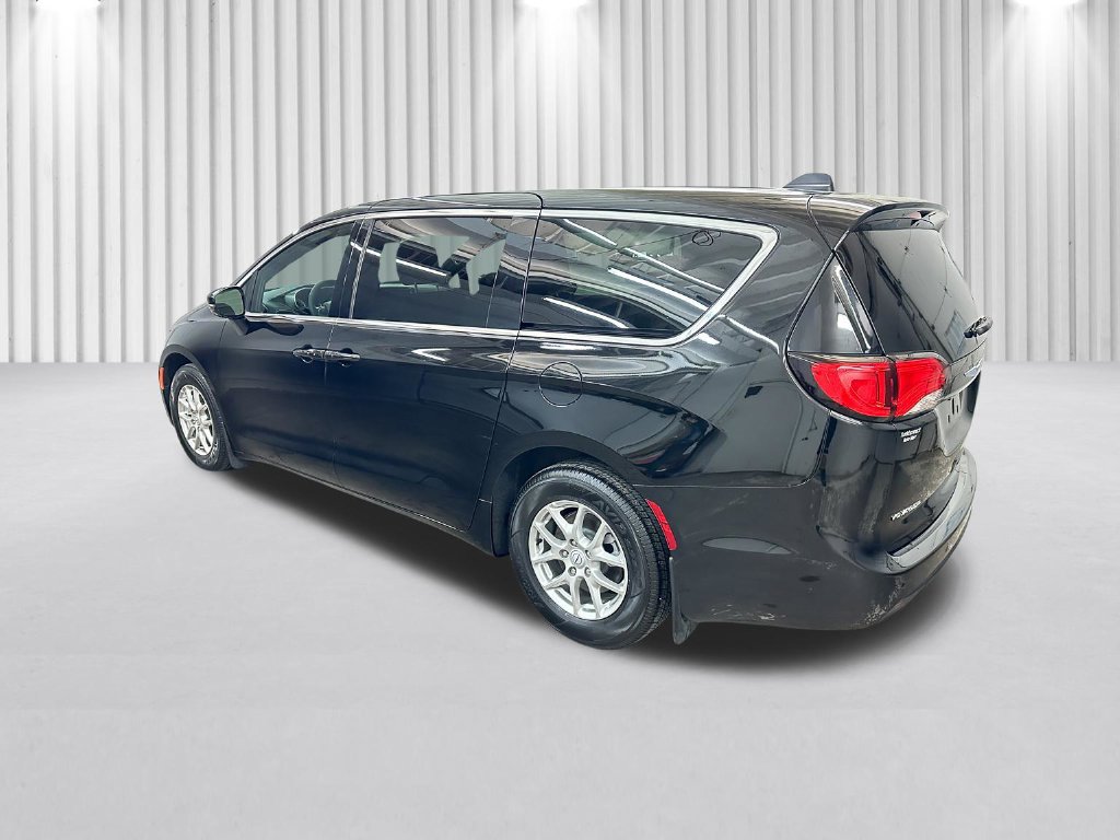 New 2026 Chrysler Voyager LX FWD image 9