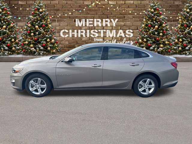 Used 2023 Chevrolet Malibu LT image 2