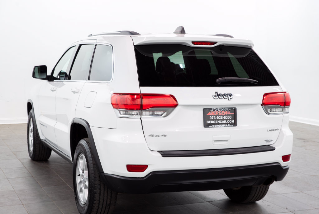 Used 2015 Jeep Grand Cherokee Laredo w/ Quick Order Package 23E AWD/4WD image 13