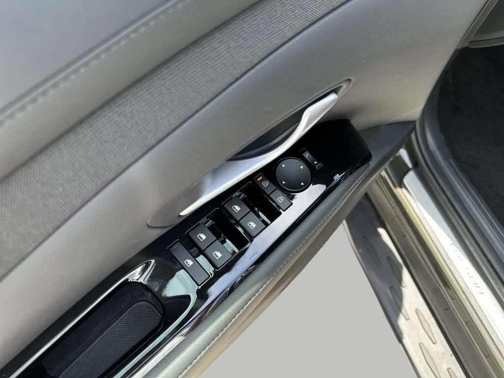 New 2026 Hyundai Tucson Limited FWD image 15