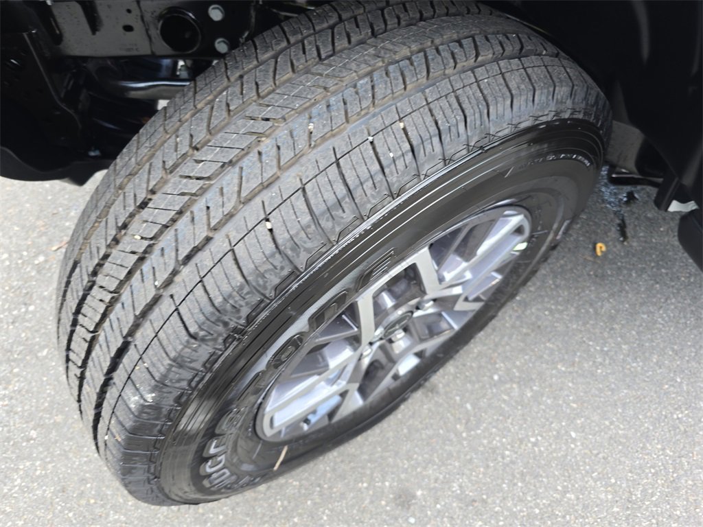 New 2025 Jeep Wrangler Sahara image 31