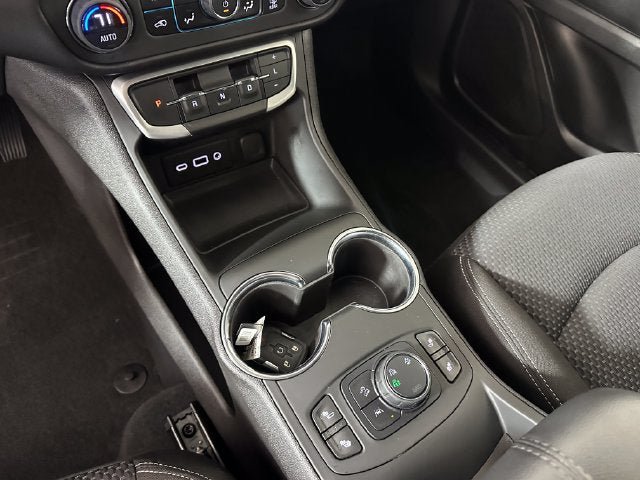 Used 2024 GMC Terrain SLE w/ Driver Convenience Package AWD/4WD image 19