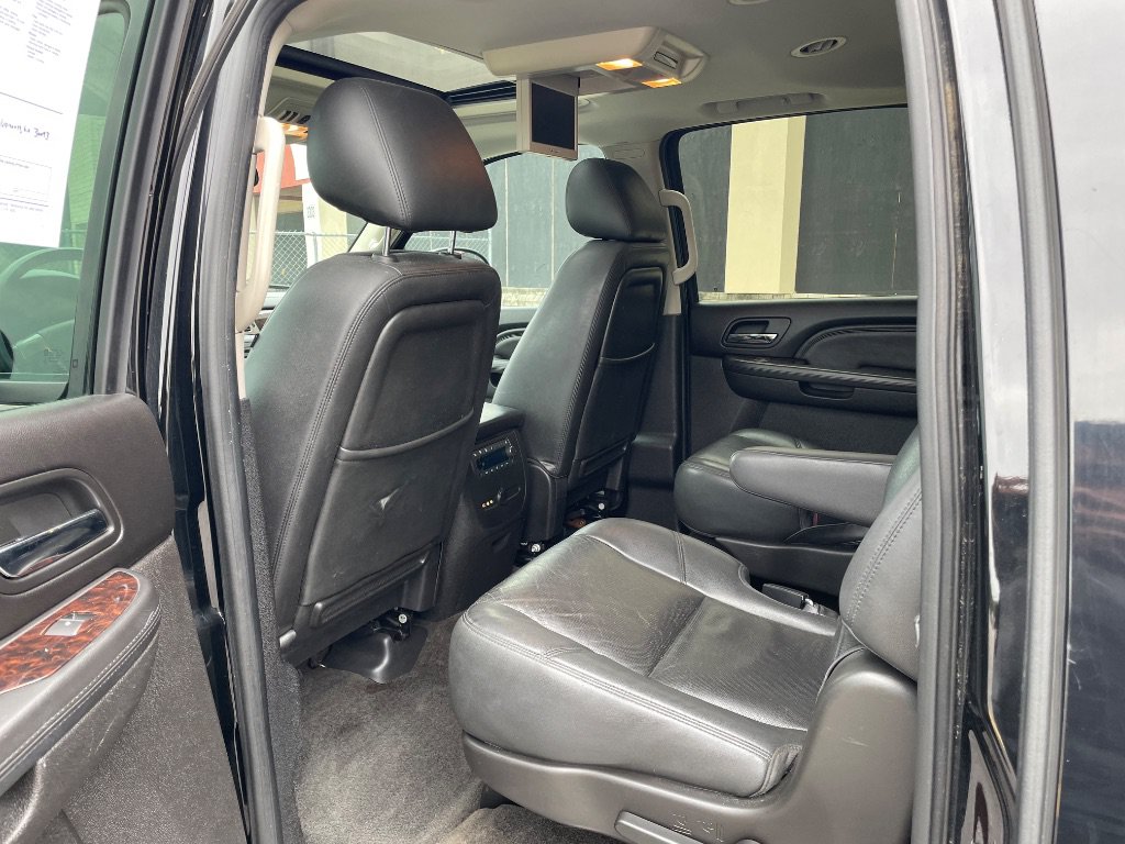 Used 2012 GMC Yukon XL Denali RWD image 14