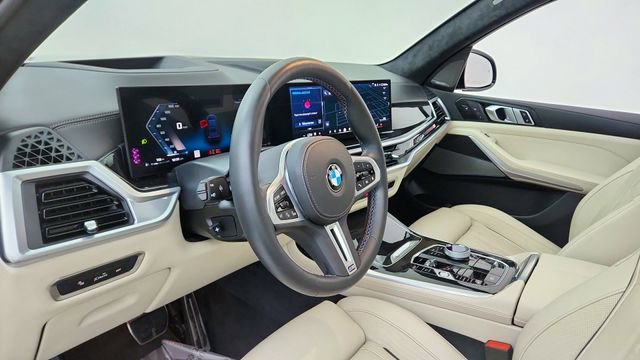 Used 2026 BMW X7 M60i AWD/4WD image 17