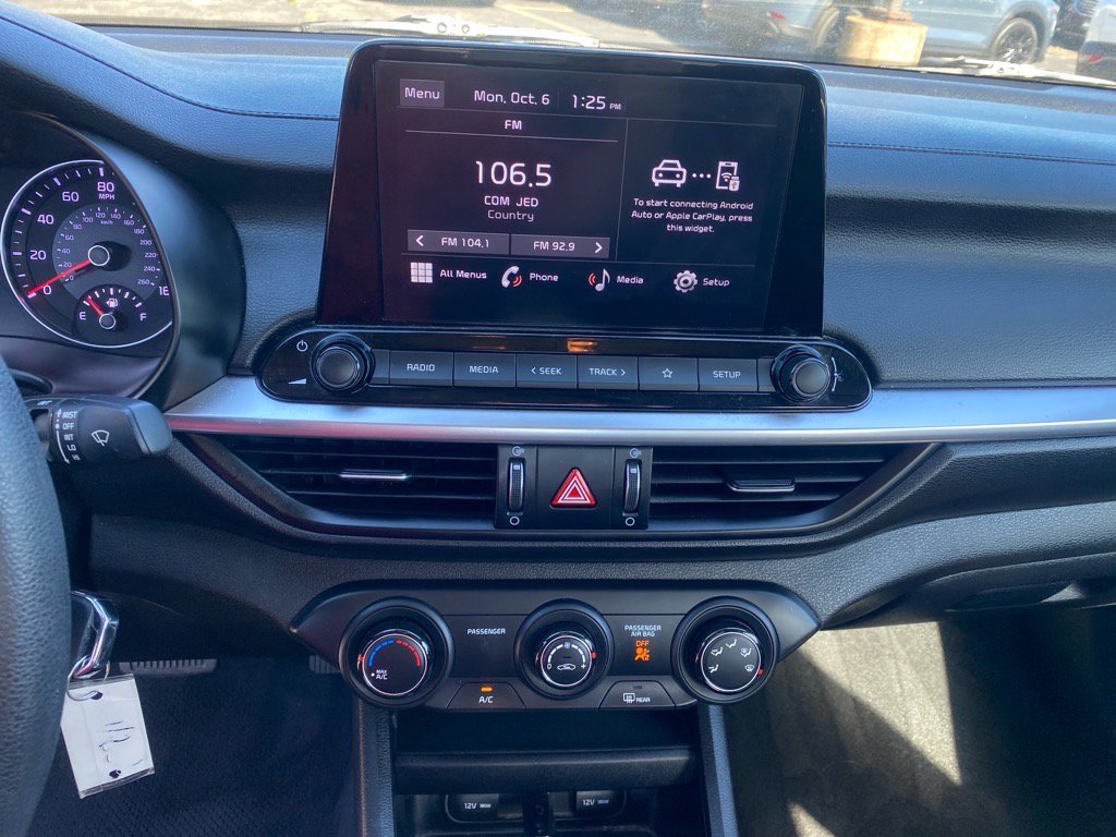 Certified 2023 Kia Forte LXS image 12