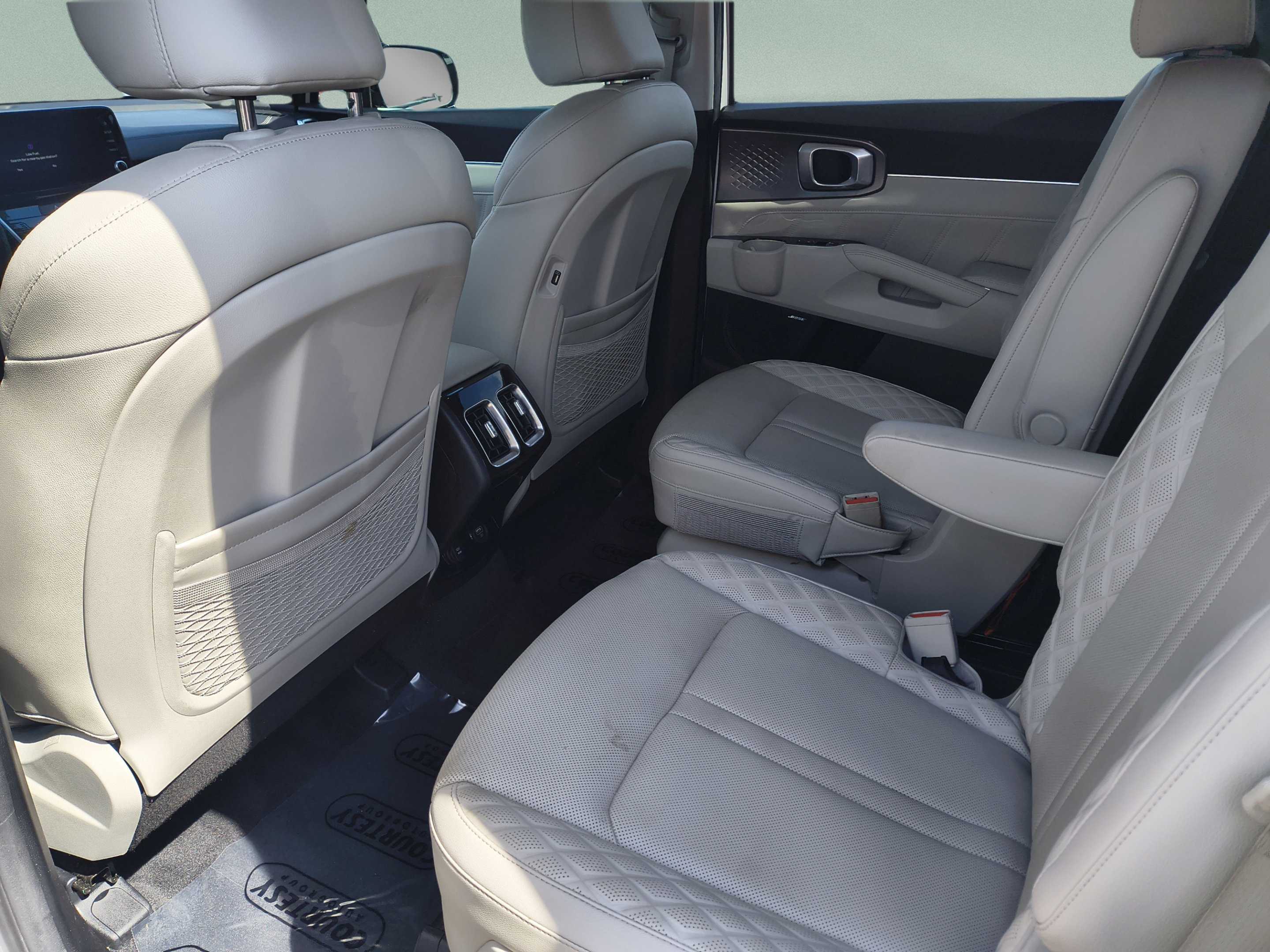 Used 2022 Kia Sorento SX FWD image 16