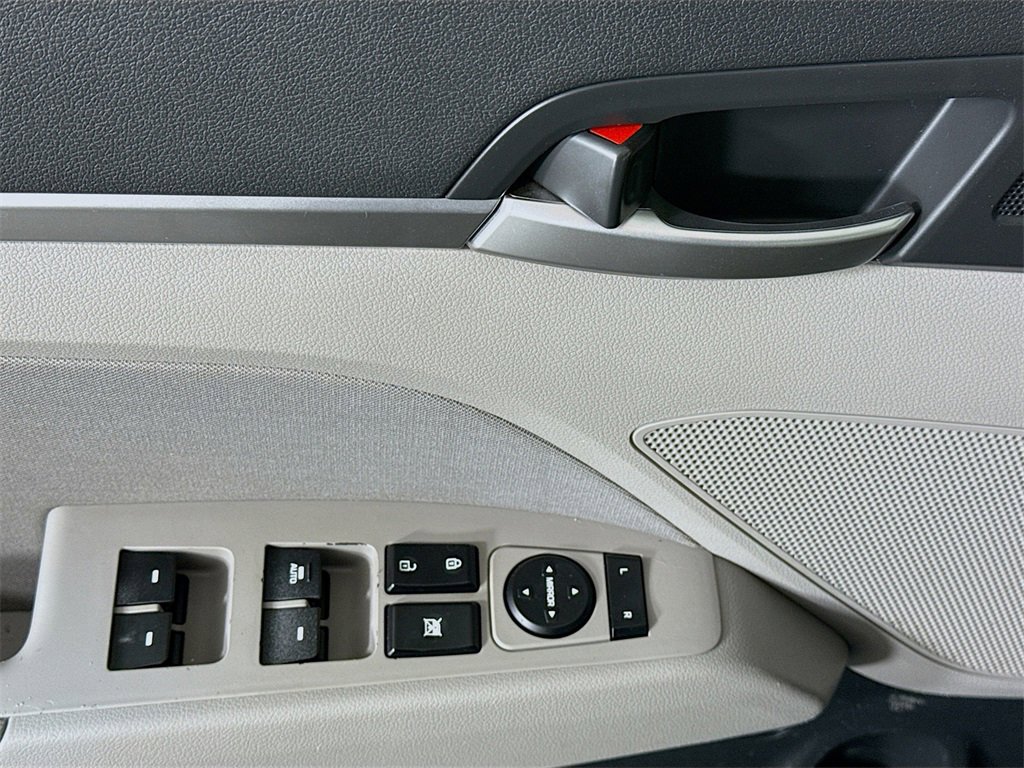 Used 2019 Hyundai Elantra Value Edition image 23