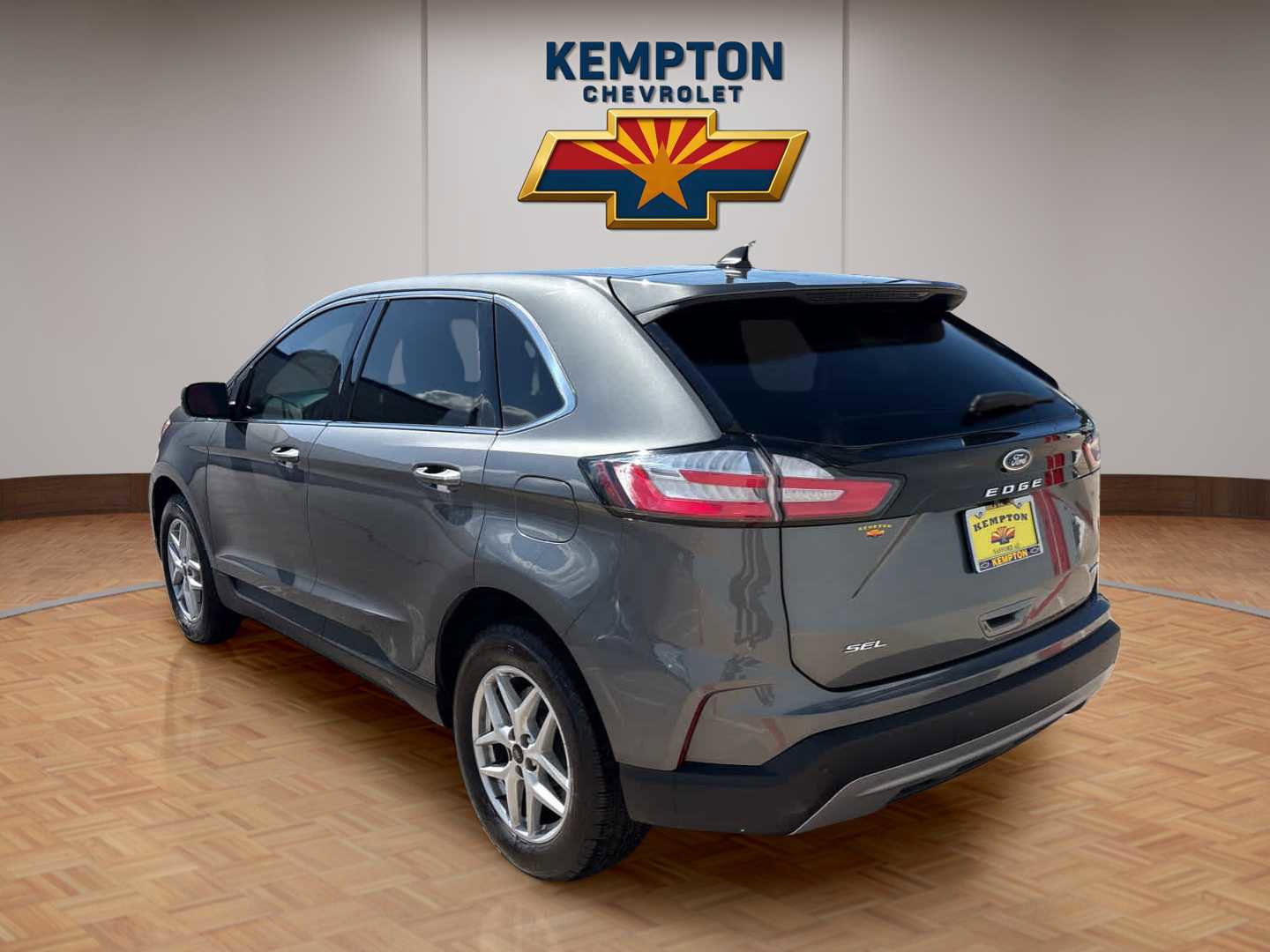 Used 2024 Ford Edge SEL w/ Convenience Package AWD/4WD image 4