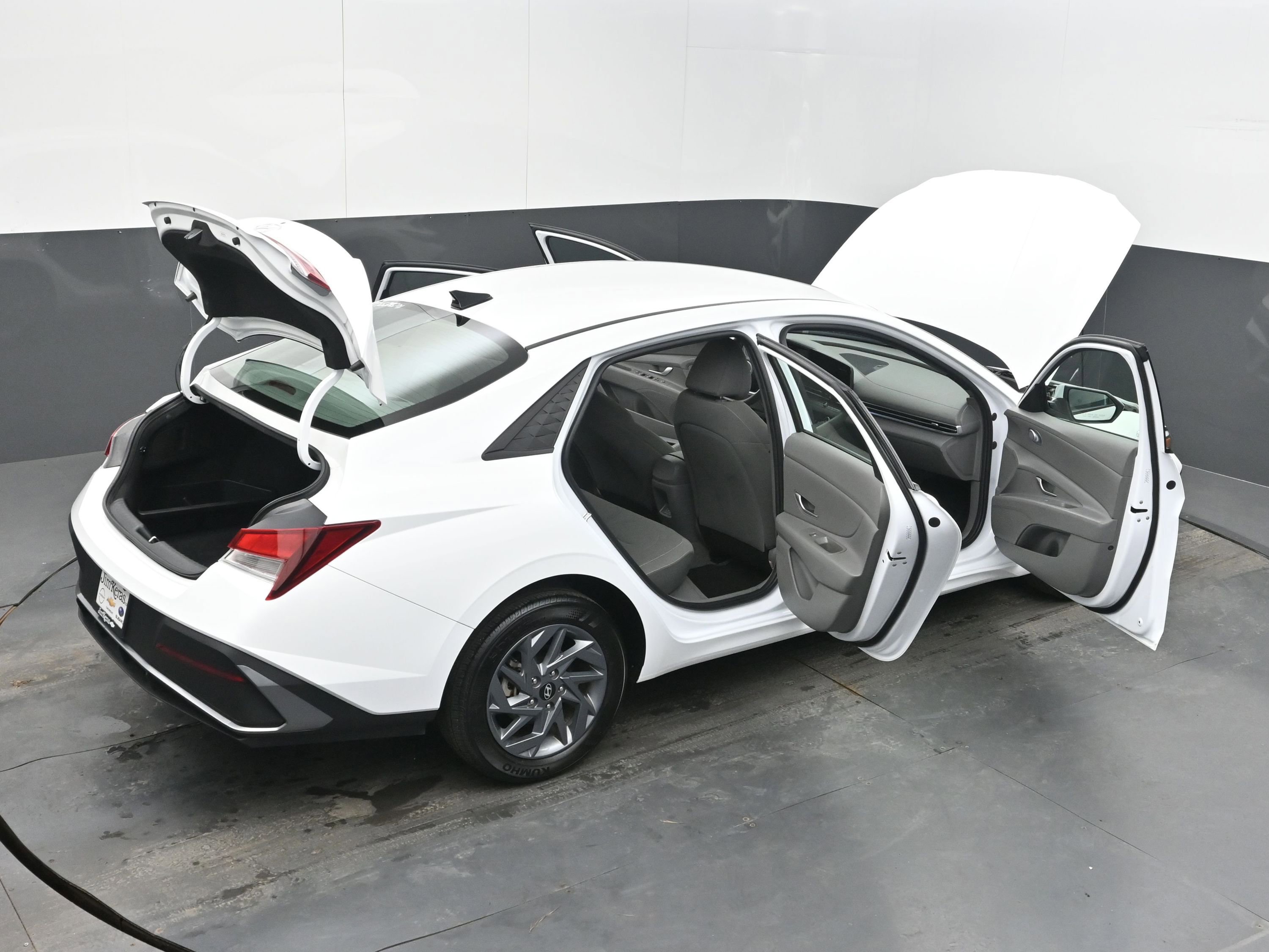 Used 2024 Hyundai Elantra SEL image 57