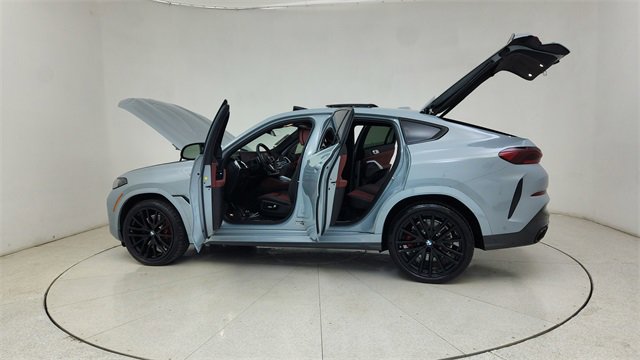Used 2025 BMW X6 M60i image 74