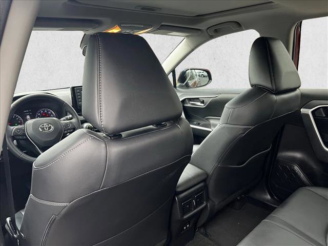 Certified 2020 Toyota RAV4 XLE Premium image 17