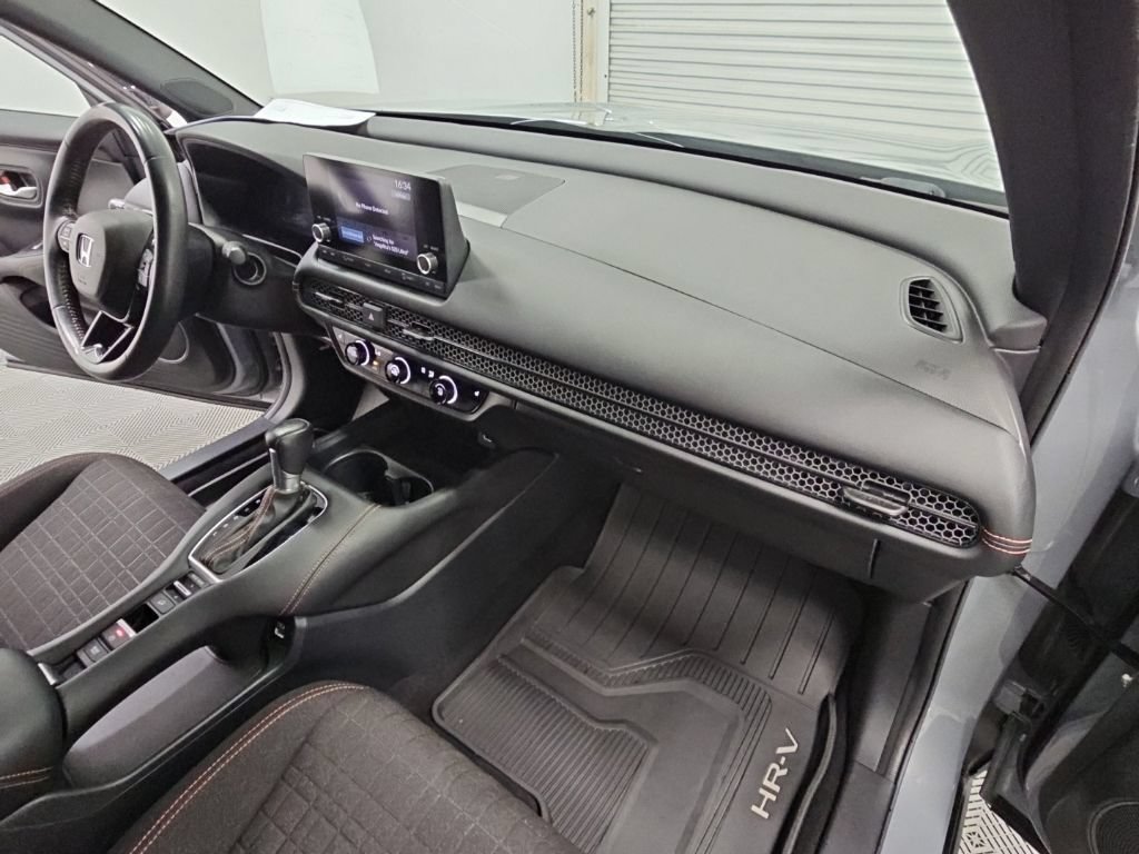 Used 2023 Honda HR-V Sport image 34