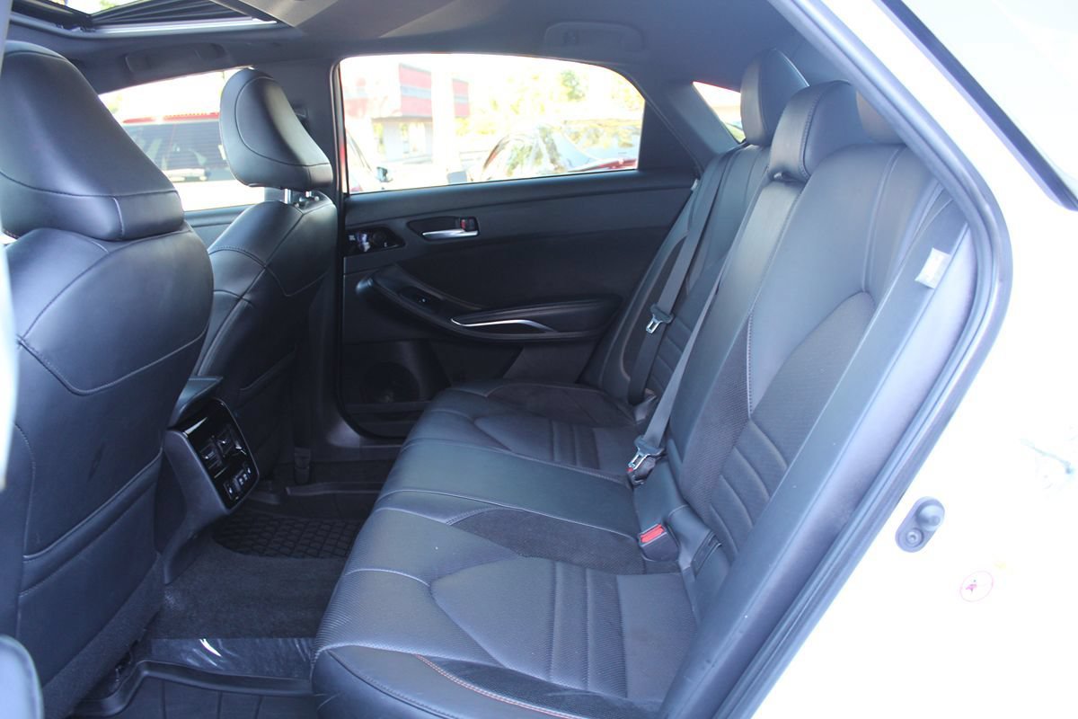 Used 2019 Toyota Avalon Touring w/ Advanced Safety Package FWD image 26