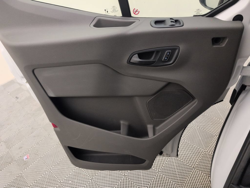 Used 2025 Ford Transit 250 Low Roof w/ Exterior Upgrade Package RWD image 30
