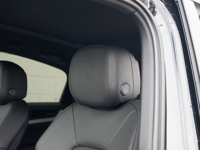 New 2026 Porsche Cayenne Coupe image 19