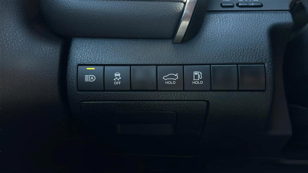 Used 2024 Toyota Camry SE FWD image 12