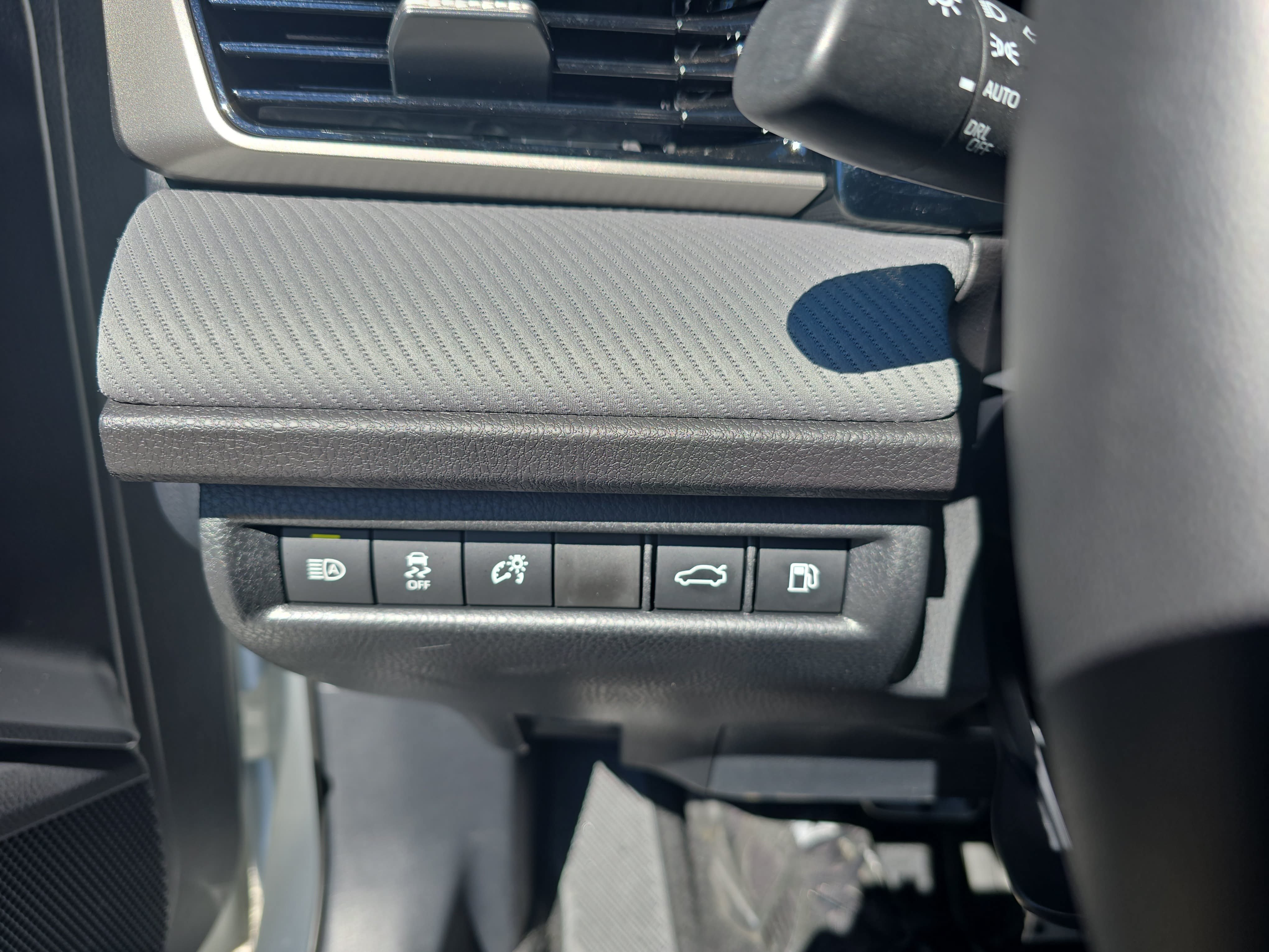 Used 2026 Toyota Camry SE w/ Convenience Package FWD image 24