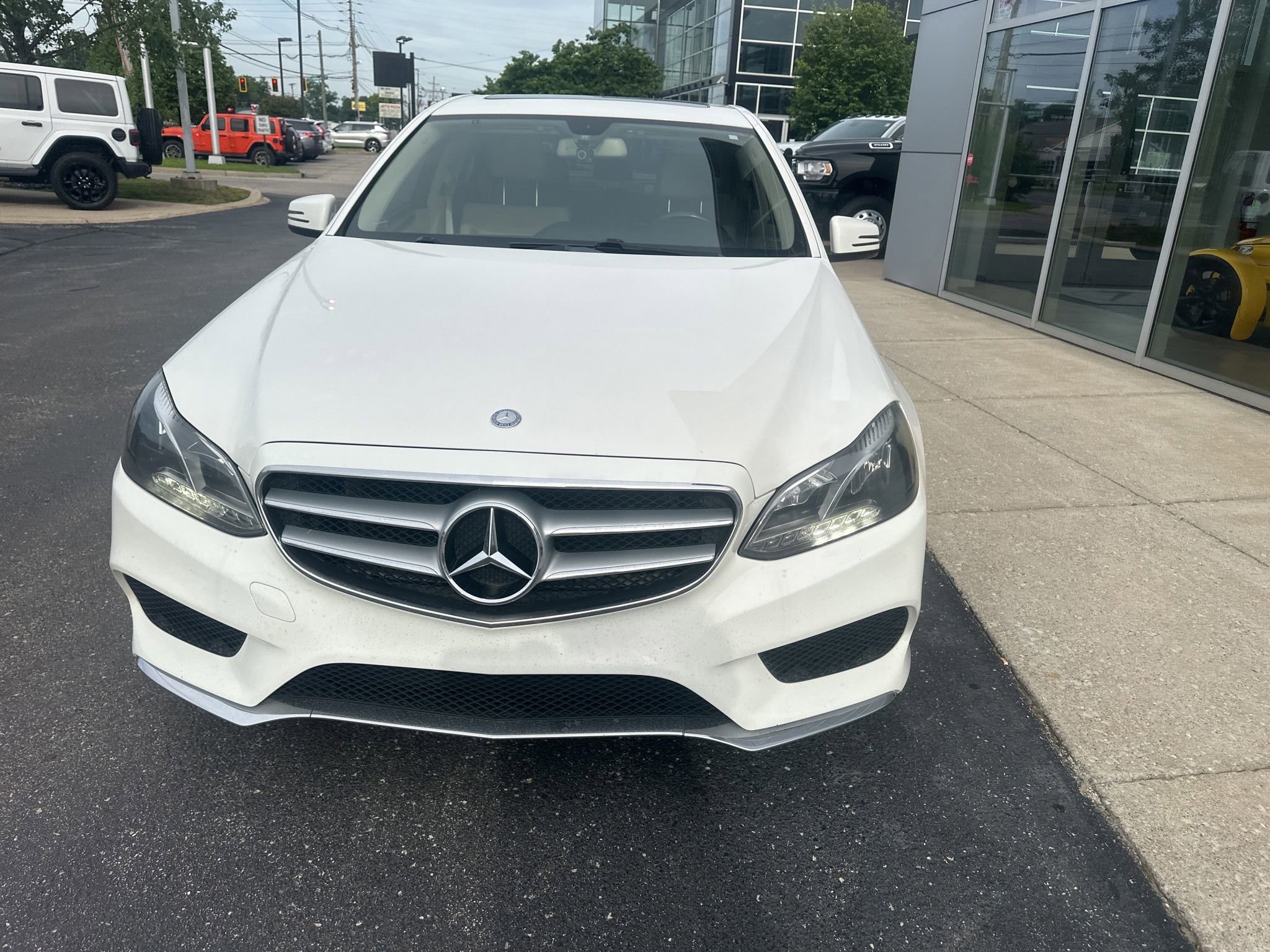 Used 2014 Mercedes-Benz E 350 Sedan image 7