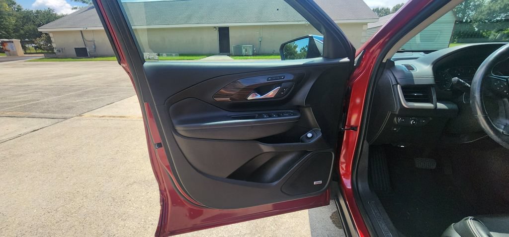 Used 2019 GMC Terrain Denali w/ Advanced Safety Package FWD image 11