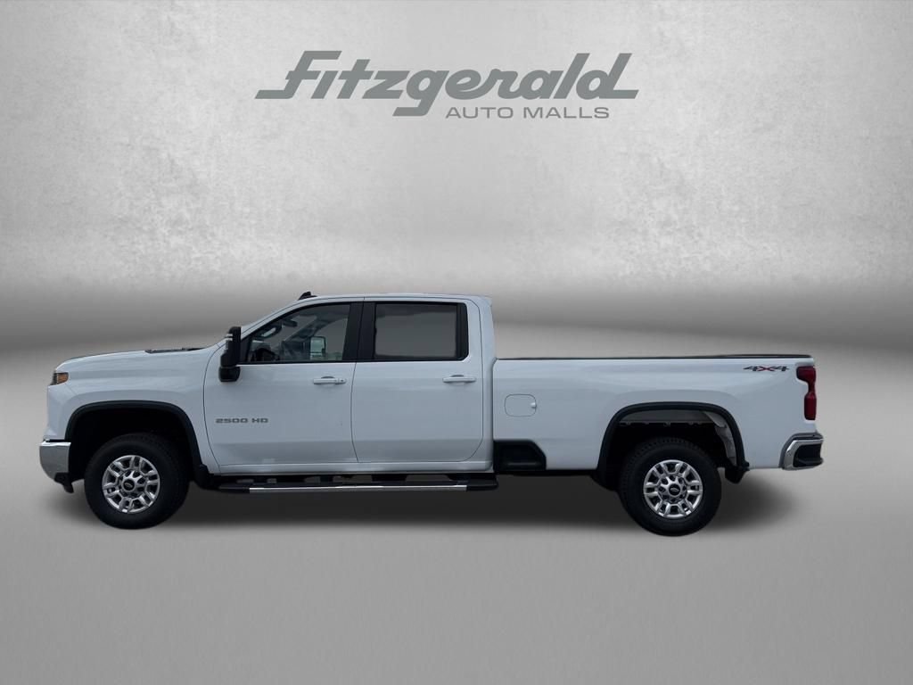 Used 2025 Chevrolet Silverado 2500 LT w/ Convenience Package AWD/4WD image 8