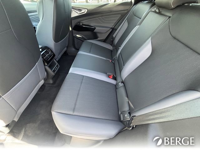 New 2025 Volkswagen ID.4 Pro S image 14