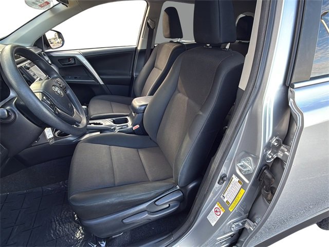 Certified 2018 Toyota RAV4 LE image 39