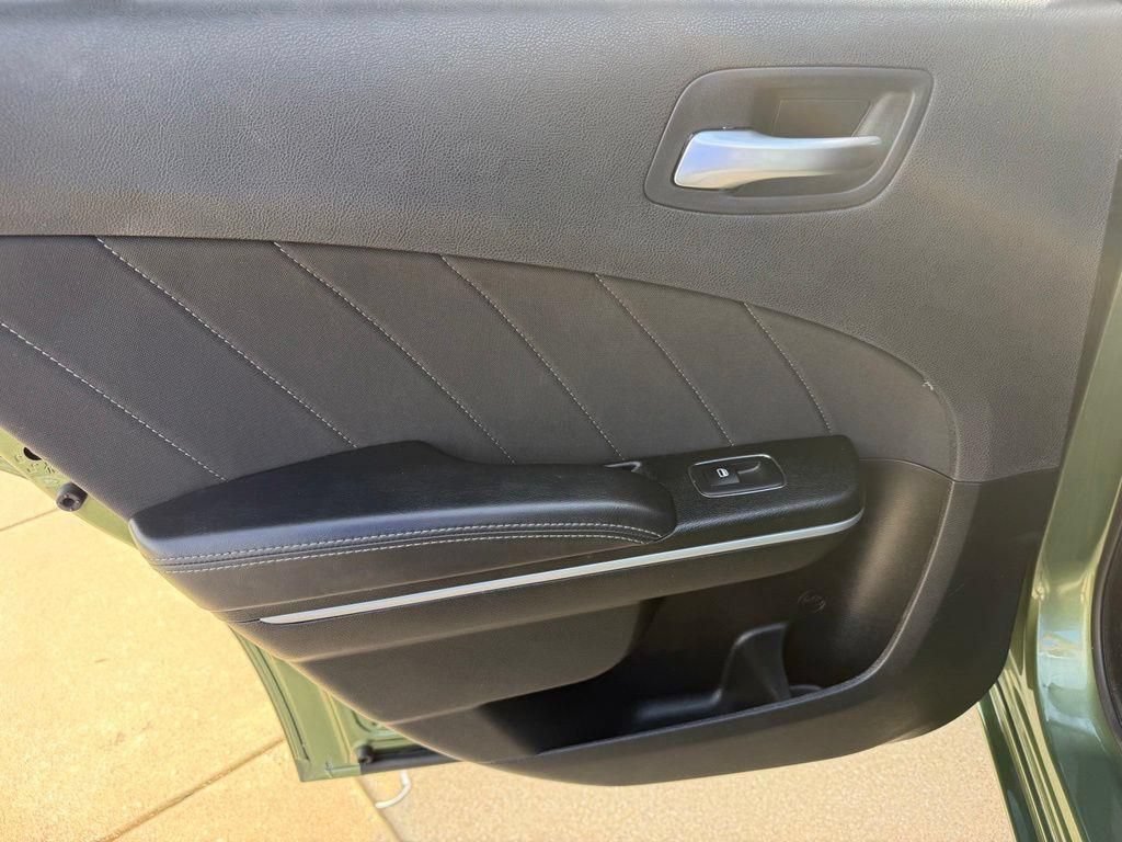 Used 2023 Dodge Charger SXT RWD image 13