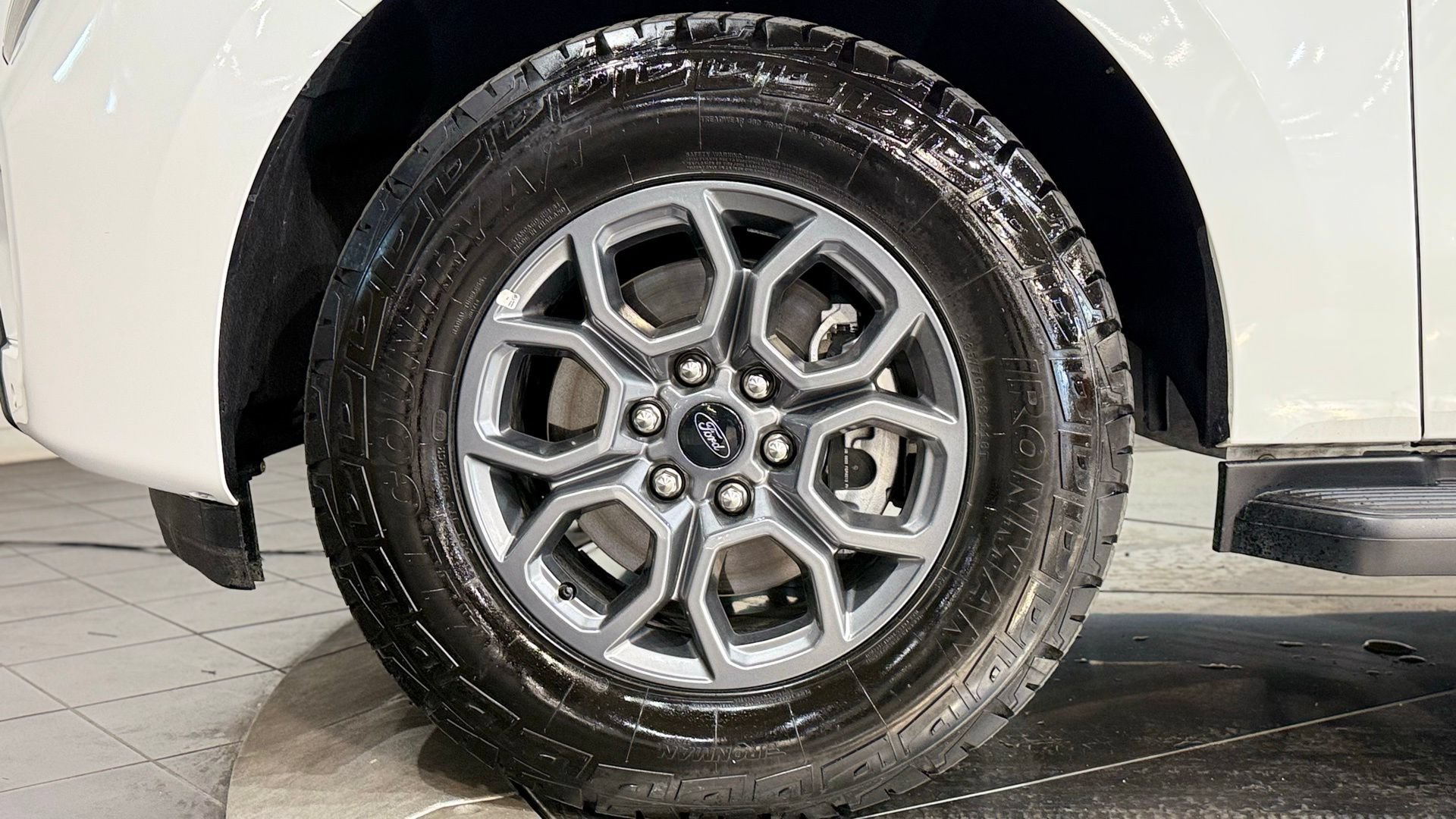 Used 2025 Ford Expedition Max Active AWD/4WD image 28