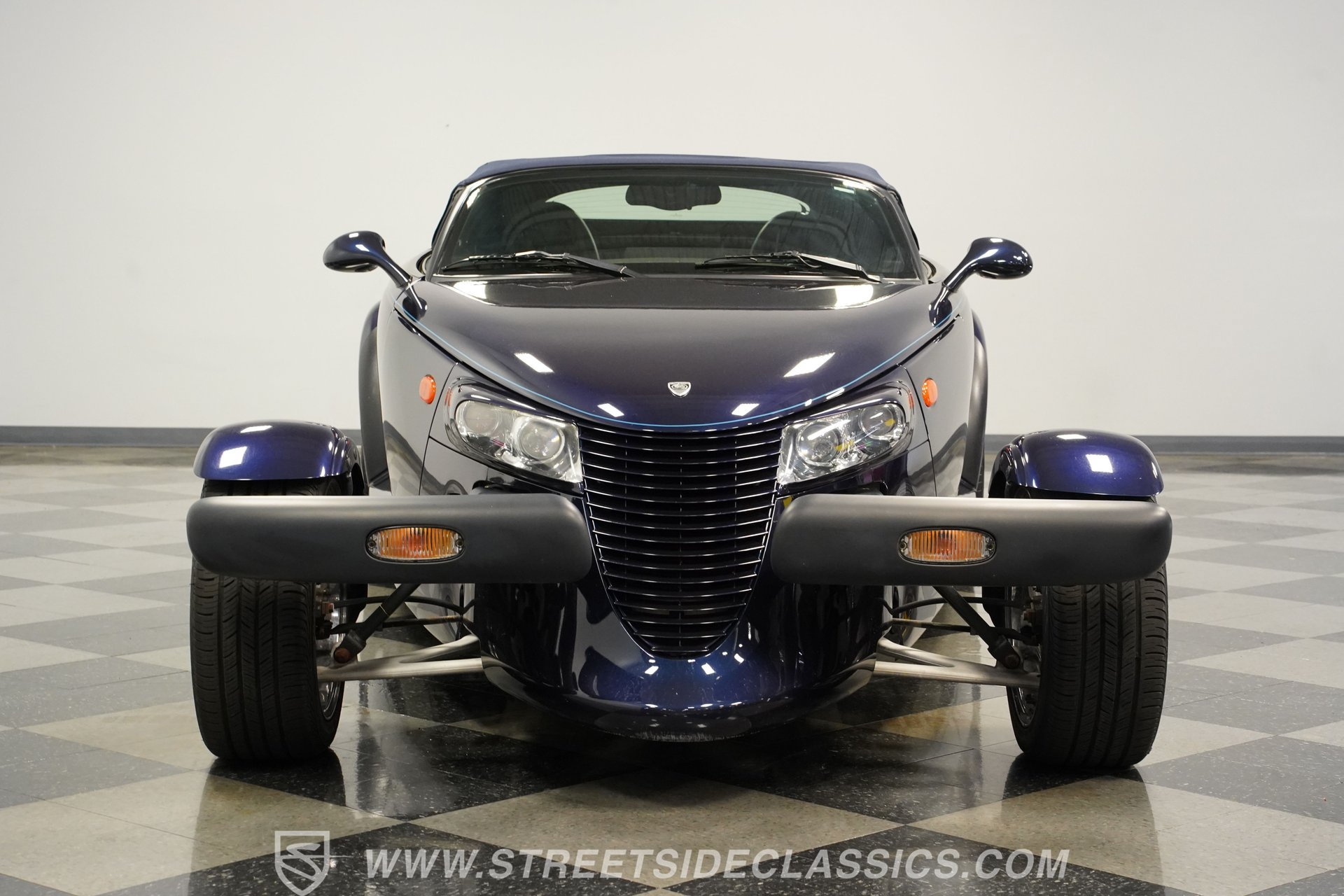 Used 2001 Chrysler Prowler RWD image 18