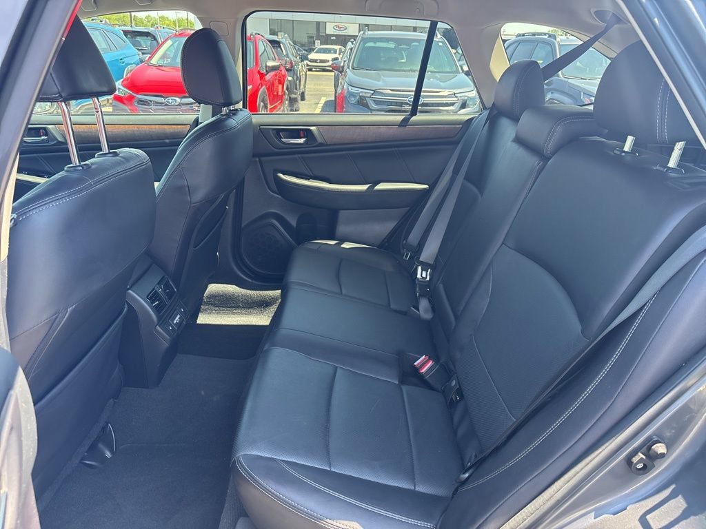 Used 2018 Subaru Outback 2.5i Limited AWD/4WD image 12