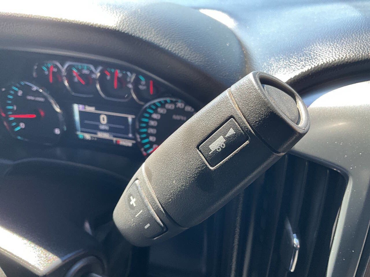 Used 2016 Chevrolet Silverado 1500 LT w/ All Star Edition image 26