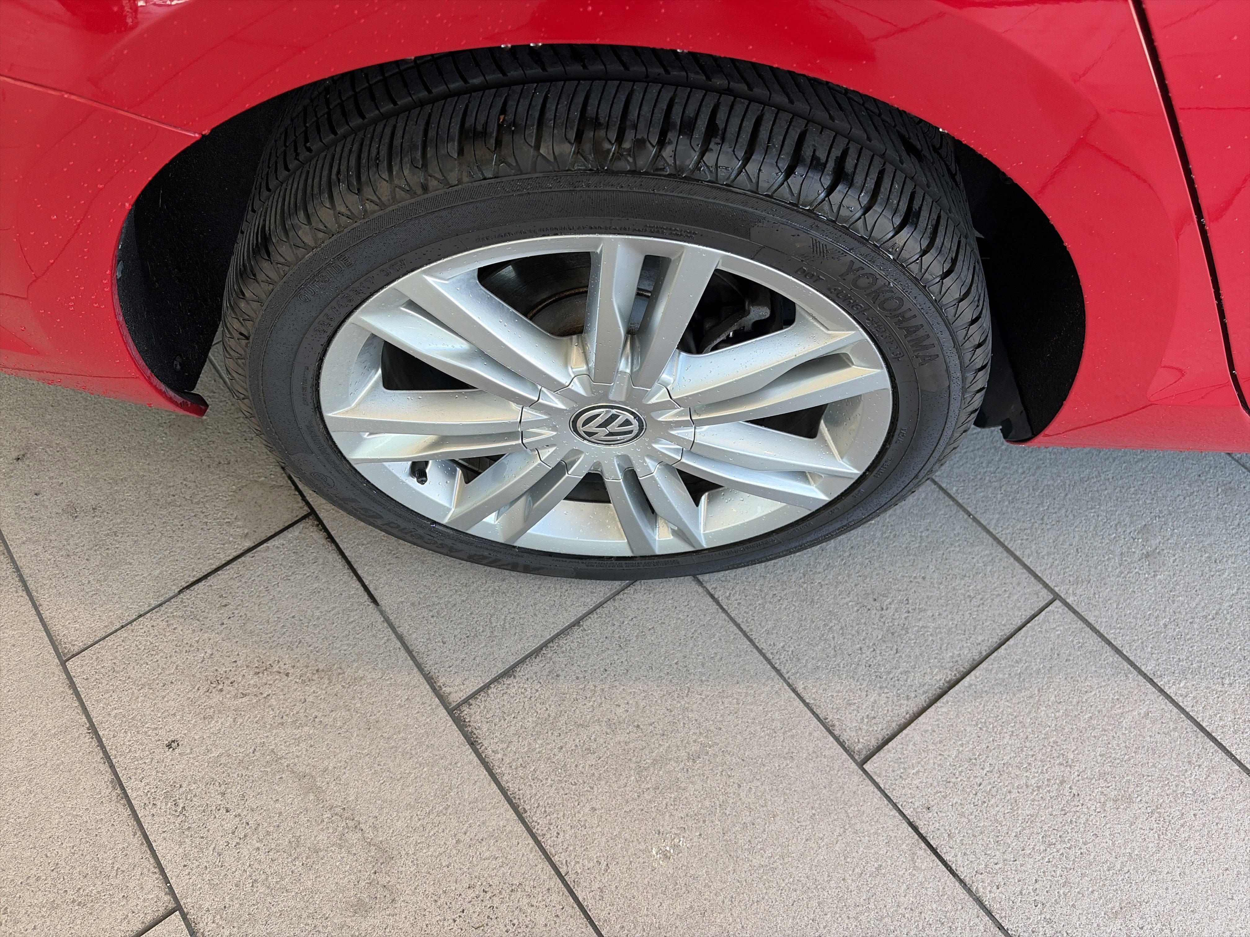 Used 2016 Volkswagen Golf Limited Edition FWD image 13