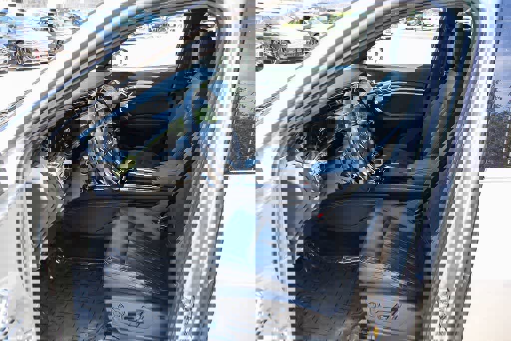 Used 2023 Audi e-tron Premium Plus w/ Premium Plus Package image 16