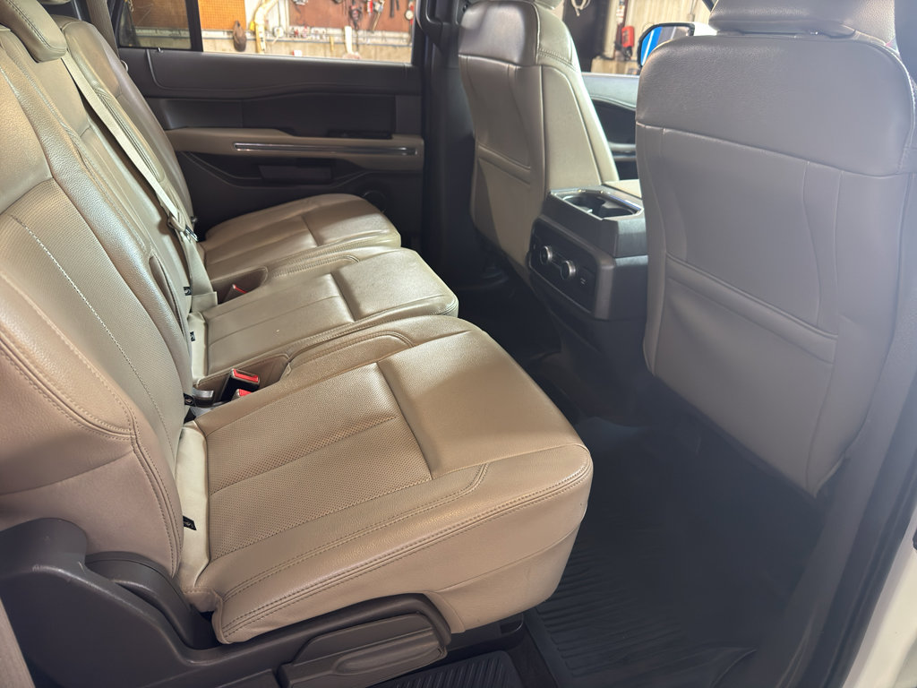 Used 2021 Ford Expedition Max XLT image 22