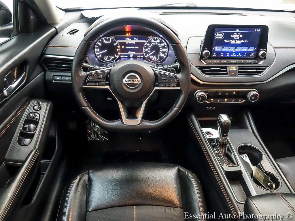 Used 2019 Nissan Altima 2.5 SR FWD image 12