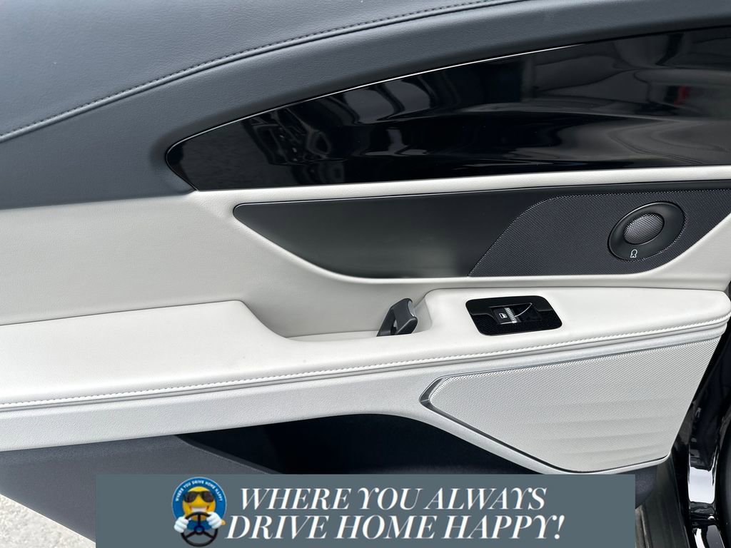 New 2026 Lincoln Nautilus Premier w/ Equipment Group 102A image 23