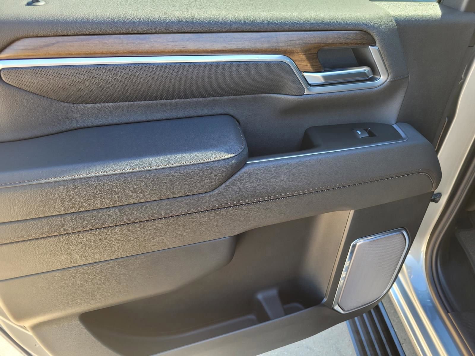 New 2026 Chevrolet Silverado 2500 High Country w/ High Country Premium Package image 8