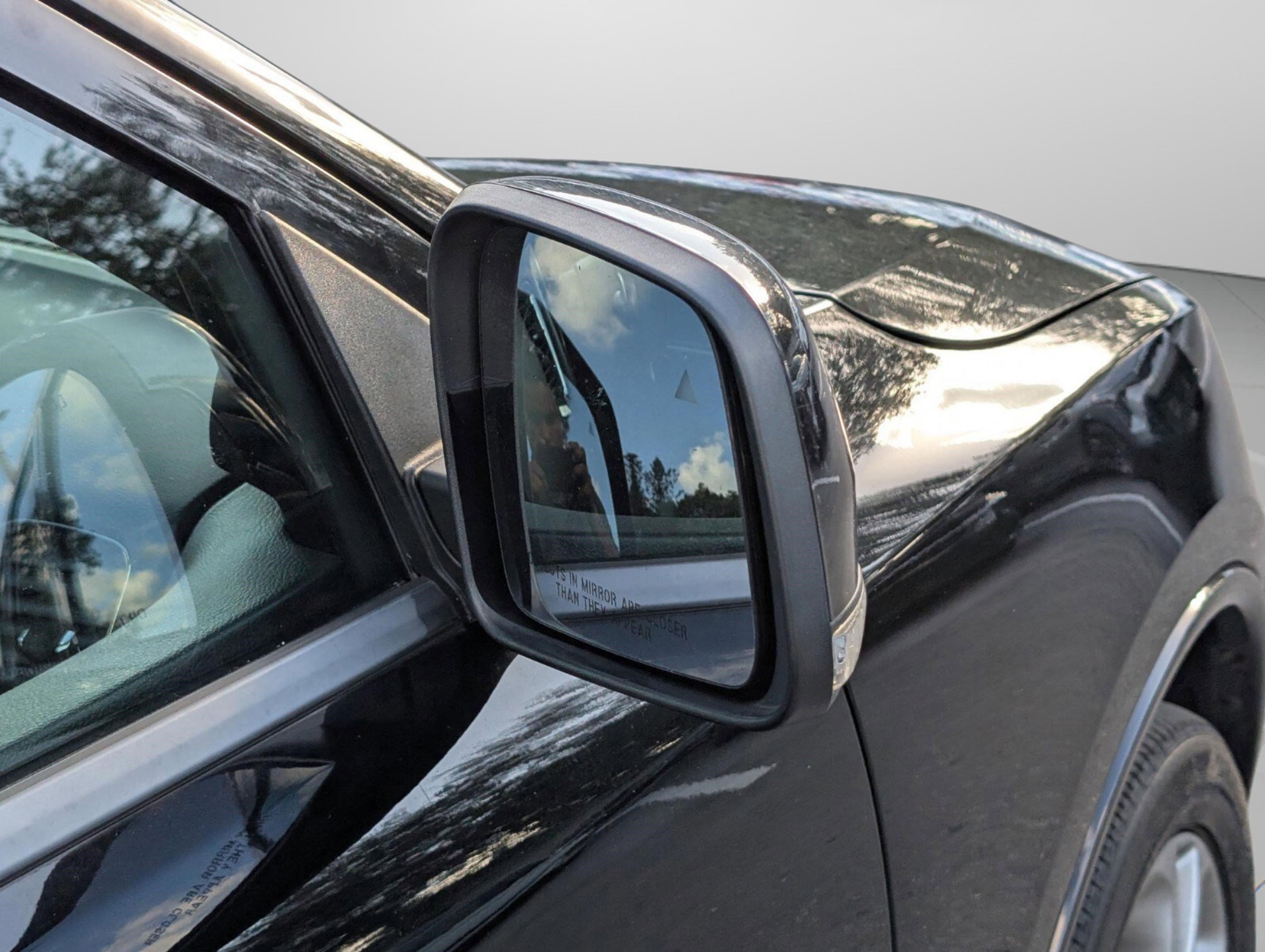 Used 2019 Dodge Durango GT image 28