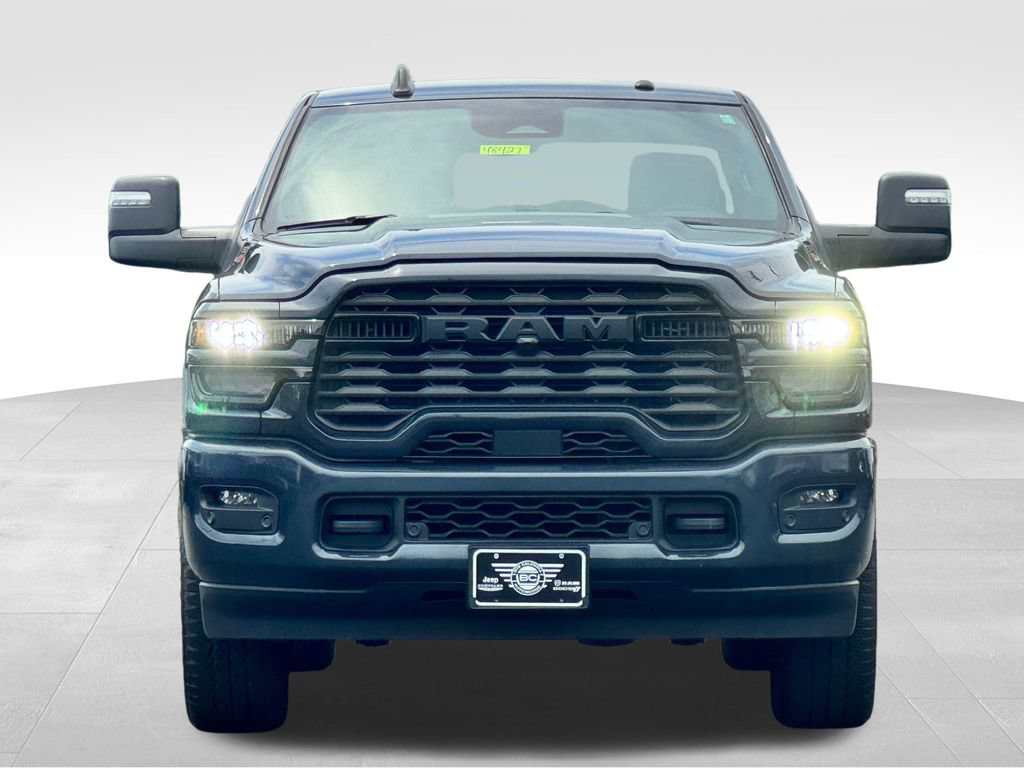 Used 2025 RAM 2500 Big Horn AWD/4WD image 2